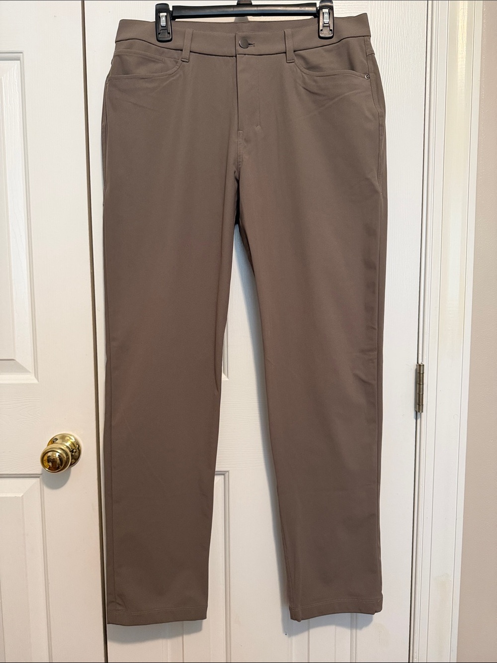 lululemon athletica Men's Taupe/Brown Stretch Chinos
